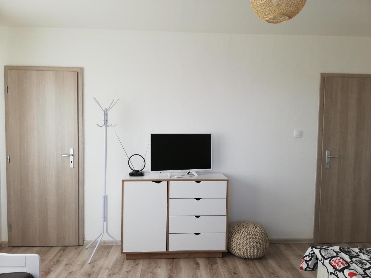 U Pepika Hotel Lipótszentmiklós Kültér fotó