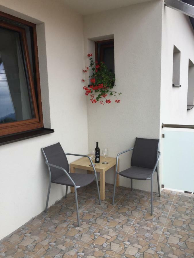 U Pepika Hotel Lipótszentmiklós Kültér fotó